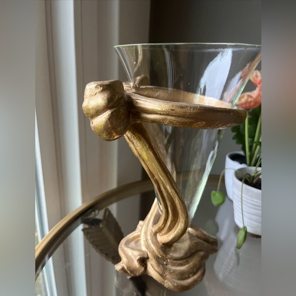 Vintage Gold Bow Resin and Glass Vase 8” - Picture 4 of 11